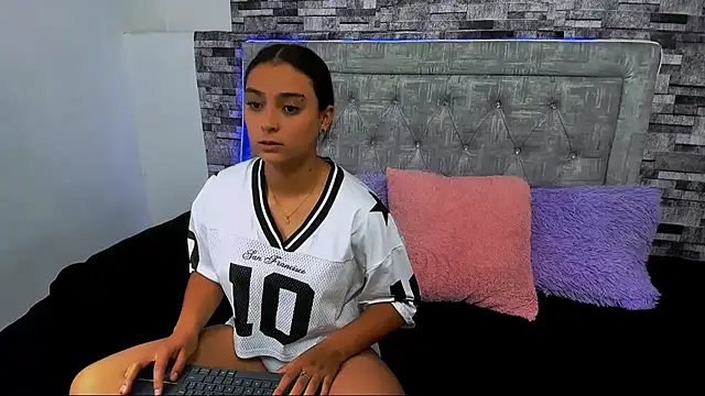 nicolexxaleja online show from 10/16/25, 08:10