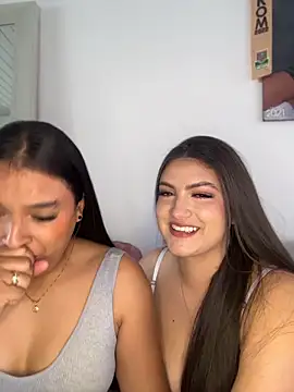 nicolexxaleja online show from 04/10/26, 08:24