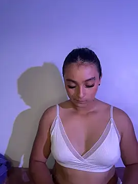 Snapshot of nicolexxaleja chatting on 05/29/26, 10:41 nicolexxaleja online show from 05/29/26, 10:41