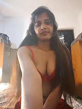 Snapshot of cute_radhikaa chatting on 10/21/25, 12:00 cute radhikaa online show from 10/21/25, 12:00