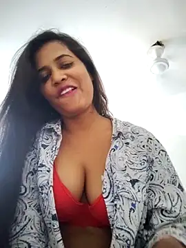 cute radhikaa online show from 04/18/26, 09:57