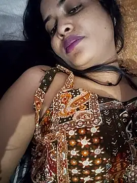 Snapshot of cute_radhikaa chatting on 06/05/26, 08:14 cute radhikaa online show from 06/05/26, 08:14