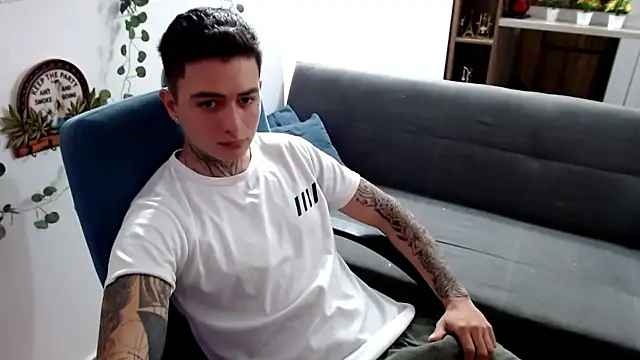 santii ss online show from 03/27/26, 04:51