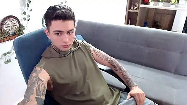 santii ss online show from 03/31/26, 03:01