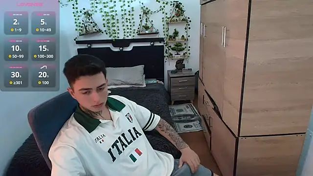 santii ss online show from 04/24/26, 01:35