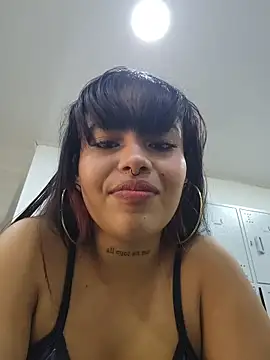 Yessica Lopezz online show from 11/22/25, 01:32