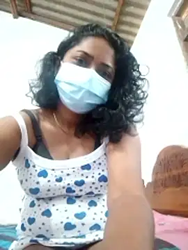 Snapshot of boosypussy chatting on 11/20/25, 01:06 boosypussy online show from 11/20/25, 01:06