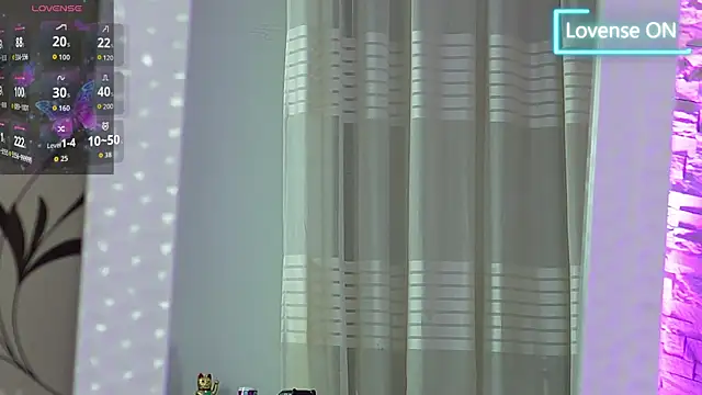 LucyLextonX online show from 11/03/25, 05:20