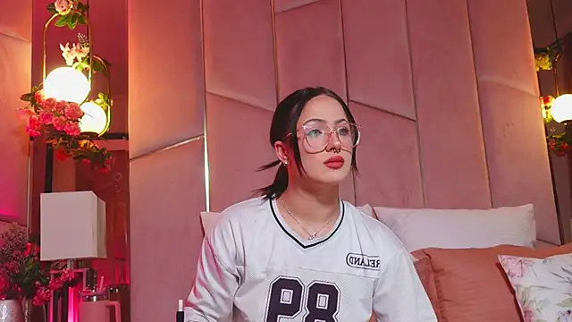 LucyLextonX online show from 03/16/26, 07:18