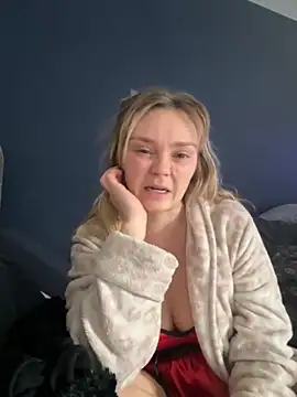 Snapshot of Star-36 chatting on 10/25/25, 11:29 Star-36 online show from 10/25/25, 11:29