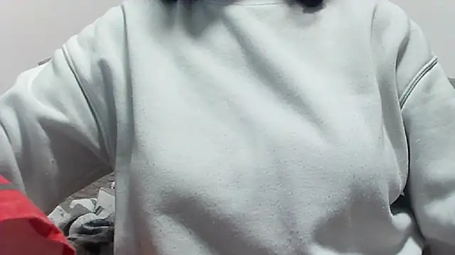 Snapshot of sexy_tettona chatting on 12/04/25, 11:52 sexy tettona online show from 12/04/25, 11:52