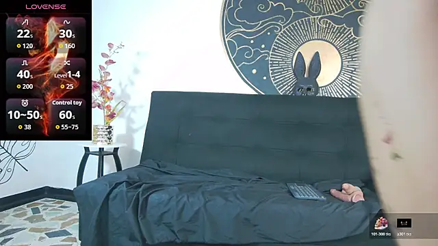 Daliana Gounbolt online show from 10/28/25, 08:22