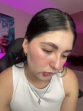 Celestee69 online show from 12/03/25, 07:56