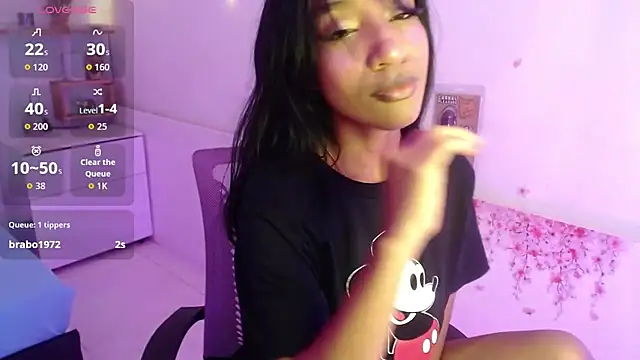 Snapshot of LeilaEbony chatting on 09/08/25, 02:27 LeilaEbony online show from 09/08/25, 02:27