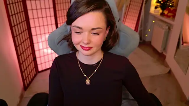 Snapshot of AvaFlower chatting on 12/13/25, 07:53 AvaFlower online show from 12/13/25, 07:53