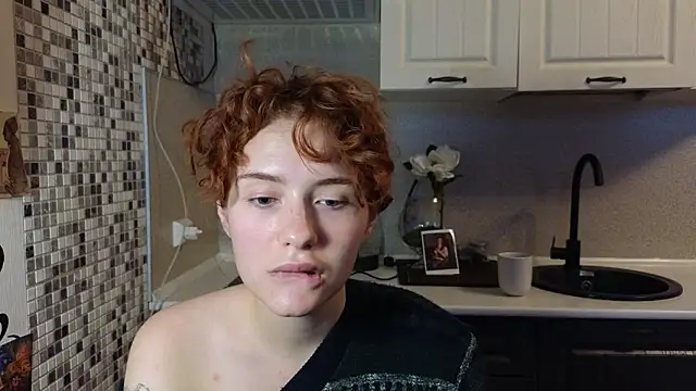 jelly cherry online show from 10/31/25, 06:14