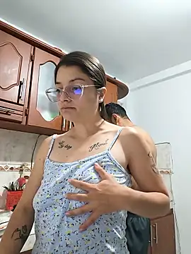 Coralinne   online show from 06/09/26, 01:06