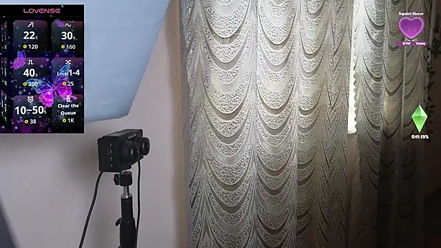 Laura Gol online show from 10/21/25, 07:31