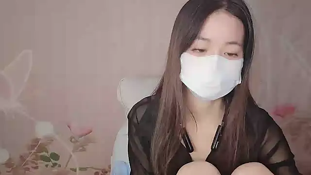 Snapshot of Lele-Baby chatting on 12/17/25, 03:01 Lele-Baby online show from 12/17/25, 03:01