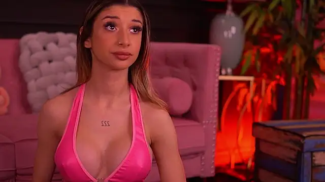 Snapshot of OdetteMason chatting on 01/09/26, 06:05 OdetteMason online show from 01/09/26, 06:05