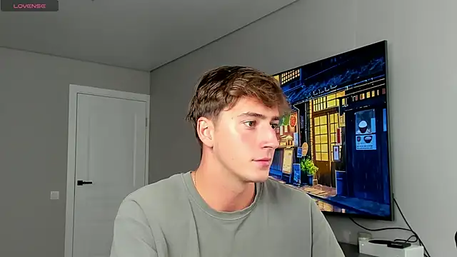 Snapshot of DaniHort chatting on 09/11/25, 08:36 DaniHort online show from 09/11/25, 08:36