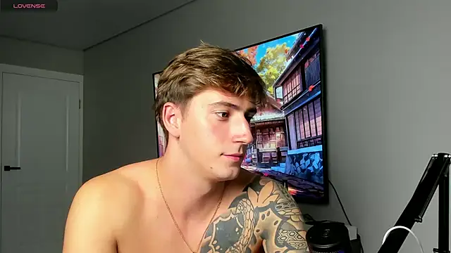 Snapshot of DaniHort chatting on 09/22/25, 10:28 DaniHort online show from 09/22/25, 10:28