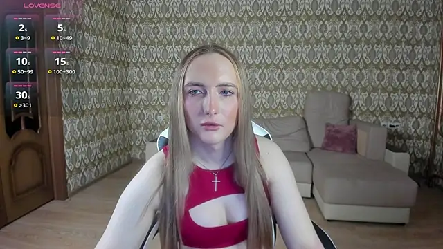 Snapshot of Vi_Luxy chatting on 05/01/26, 01:54 Vi Luxy online show from 05/01/26, 01:54