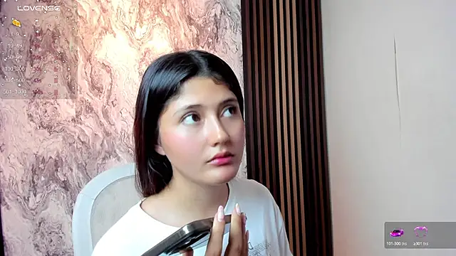 amy innocent 1 online show from 04/12/26, 09:09