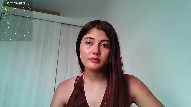 Snapshot of amy_innocent_1 chatting on 06/17/26, 09:38 amy innocent 1 online show from 06/17/26, 09:38