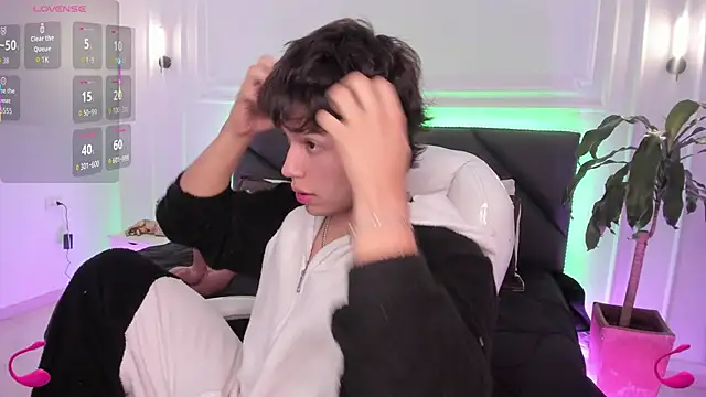 Jordan 24  online show from 10/31/25, 08:43