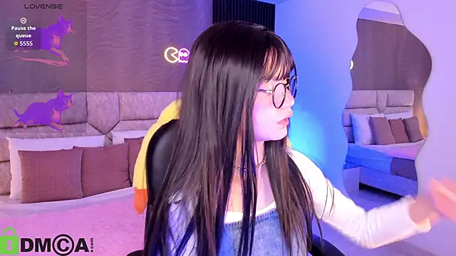 Arinextdoor online show from 10/21/25, 11:16