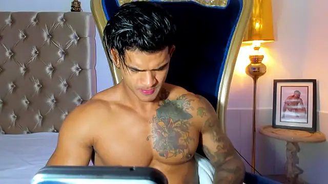 antonio  444 online show from 11/15/25, 10:34