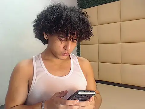 Snapshot of Xfire_boy69 chatting on 10/03/25, 04:26 Xfire boy69 online show from 10/03/25, 04:26