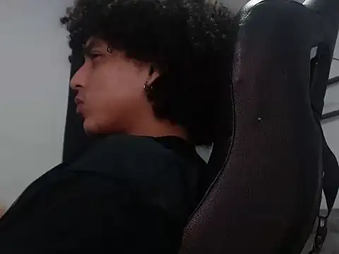 Xfire boy69 online show from 10/22/25, 04:24