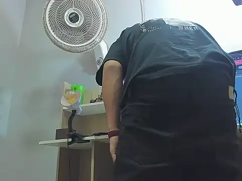 Xfire boy69 online show from 02/24/26, 09:57