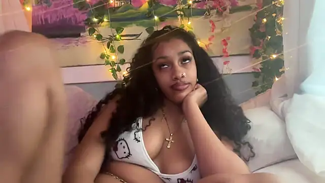 prettyblackgirl online show from 04/22/26, 01:52