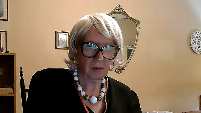 Snapshot of ROBY_SWEETHOT chatting on 09/29/25, 11:09 ROBY SWEETHOT online show from 09/29/25, 11:09