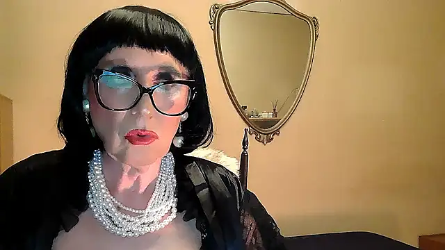 Snapshot of ROBY_SWEETHOT chatting on 10/07/25, 10:18 ROBY SWEETHOT online show from 10/07/25, 10:18