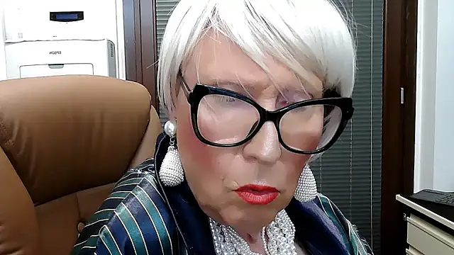 Snapshot of ROBY_SWEETHOT chatting on 10/13/25, 09:26 ROBY SWEETHOT online show from 10/13/25, 09:26