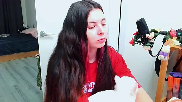 peachyness online show from 02/18/26, 06:26