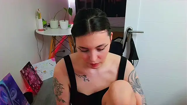 peachyness online show from 07/12/26, 01:02