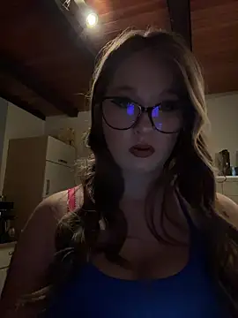 SweetTeenGirl online show from 12/02/25, 03:07