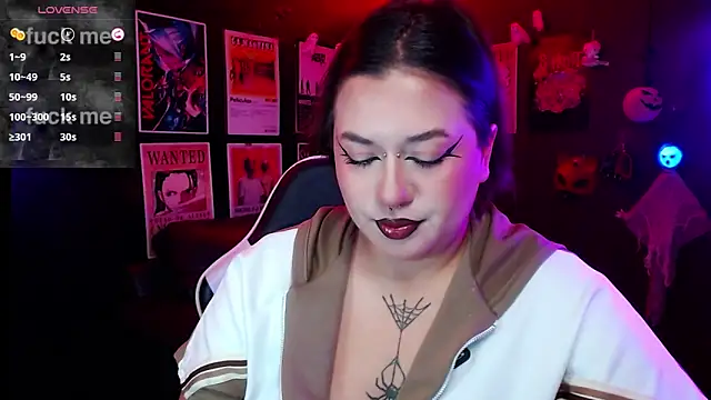 Snapshot of Ravendark_ chatting on 09/30/25, 07:30 Ravendark online show from 09/30/25, 07:30