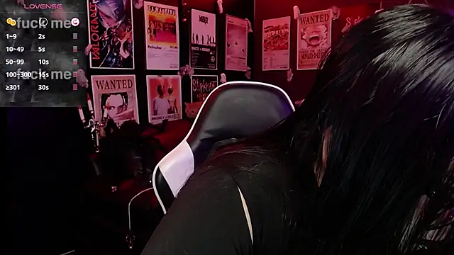 Snapshot of Ravendark_ chatting on 10/23/25, 07:56 Ravendark online show from 10/23/25, 07:56