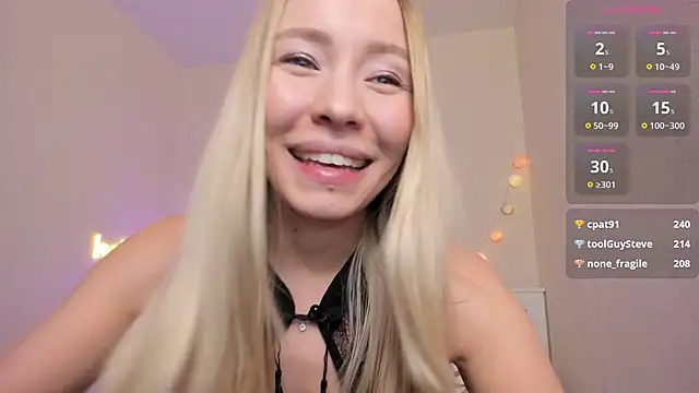 Snapshot of DanaCandy chatting on 01/09/25, 11:02 DanaCandy online show from 01/09/25, 11:02