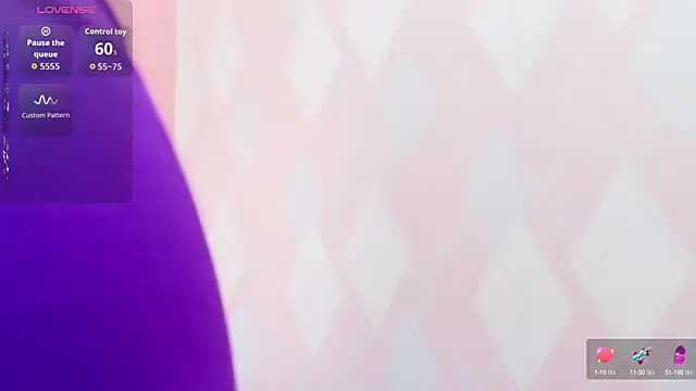 Snapshot of MySugarmoomy chatting on 10/19/25, 11:55 MySugarmoomy online show from 10/19/25, 11:55