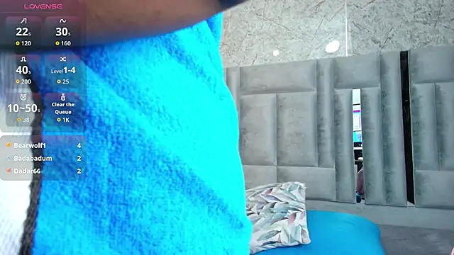 Snapshot of MySugarmoomy chatting on 10/22/25, 07:13 MySugarmoomy online show from 10/22/25, 07:13