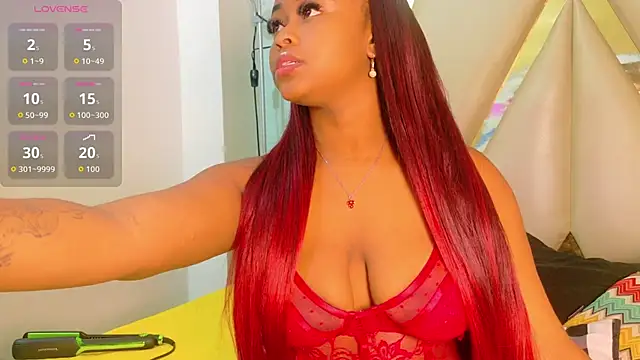 Snapshot of MySugarmoomy chatting on 10/26/25, 12:33 MySugarmoomy online show from 10/26/25, 12:33