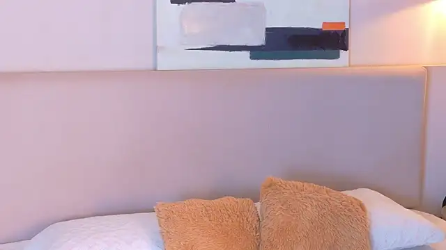 LanaRozz online show from 02/25/26, 07:45