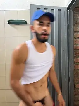 Snapshot of Jacksonfranco chatting on 10/27/25, 04:44 Jacksonfranco online show from 10/27/25, 04:44